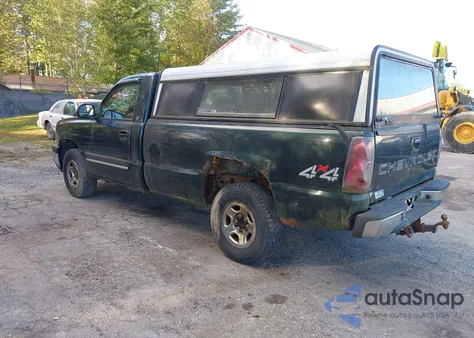 2004 Chevrolet Silverado 1500 z USA, uszkodzony, nr VIN 1GCEK14V84E154086